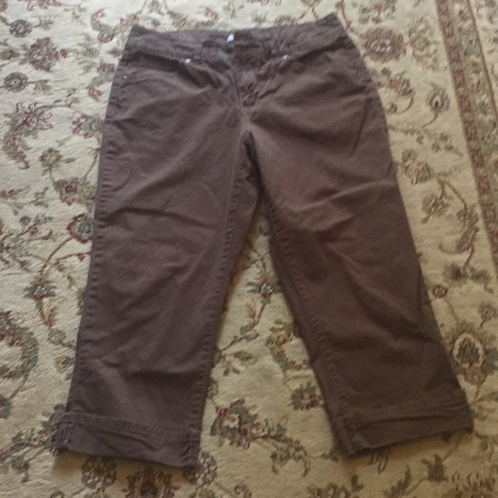 Capris - Picture 2 of 2